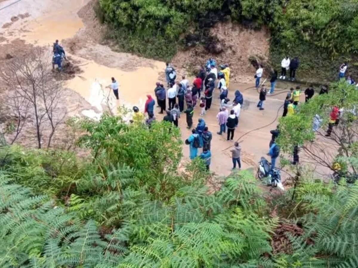 Vías bloqueadas e inundaciones afectan la conectividad entre Huila y Caquetá