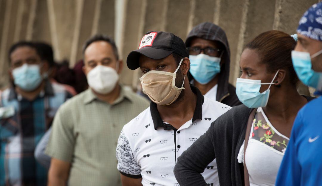 OMS advierte que pandemia podría hacerse más grave si no aumentan medidas