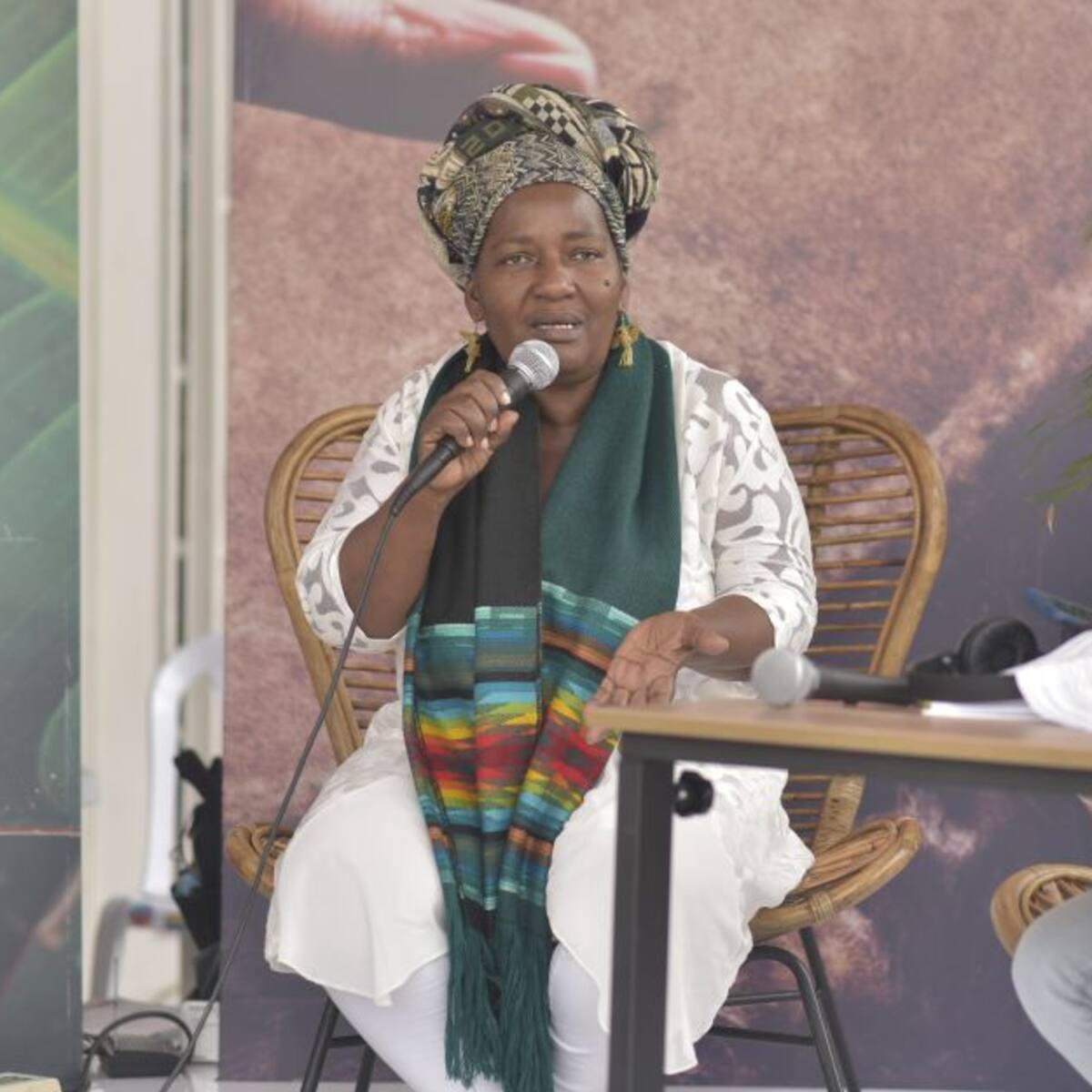 La maestra Lucia Solis