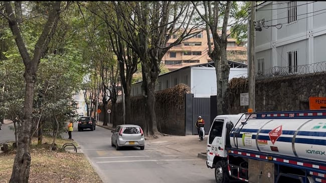 Vecinos denuncian bloqueos, ruido y riesgos por obras cerca de la futura Embajada de China en Bogotá