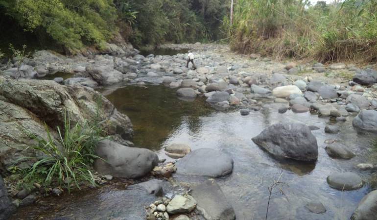 Autoridades adelantan campañas para ahorrar agua y evitar racionamientos.