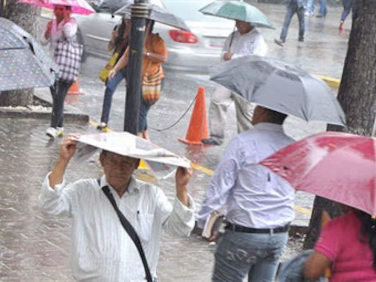 Más de 7.000 familias han resultado damnificadas por lluvias en el sur del país