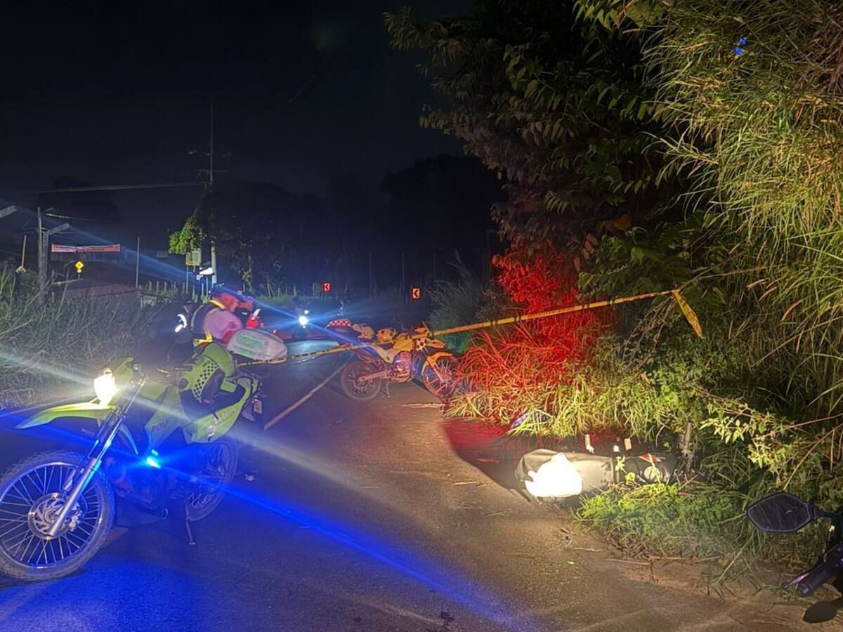 Un muerto y dos heridos dejó un aparatoso accidente de tránsito en vías del Quindío