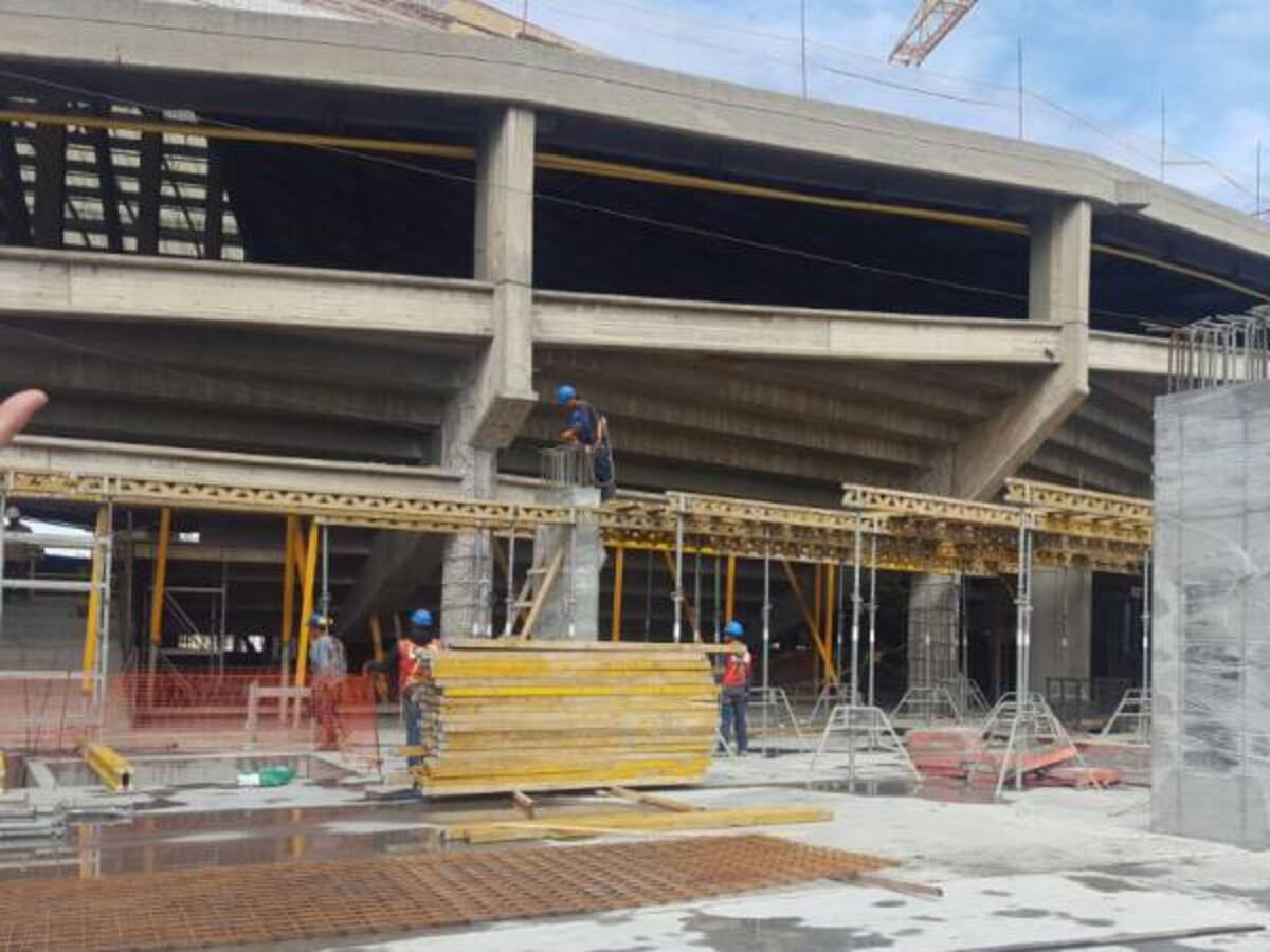 Tres empresas en la puja por quedarse con el nombre del renovado coliseo El Campín