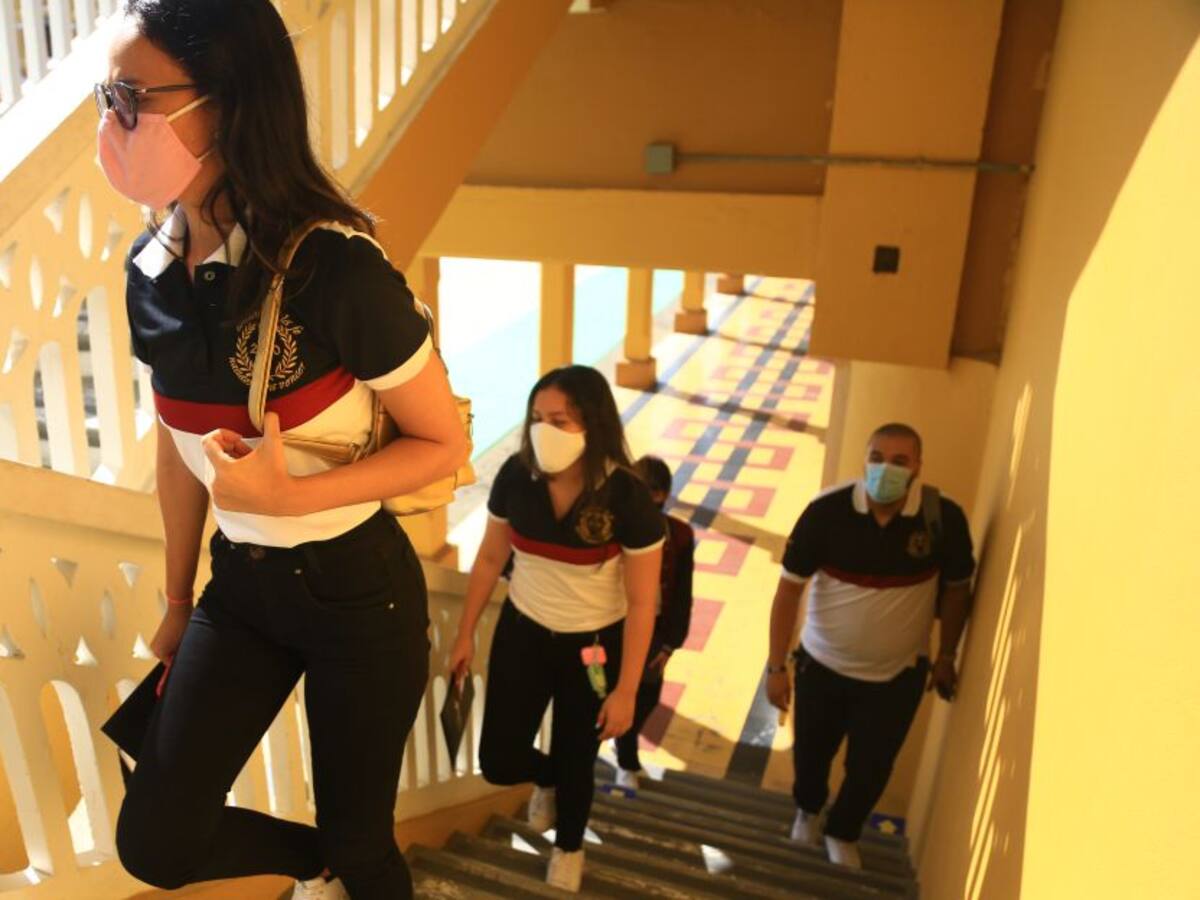 “Atendemos las prioridades de salud, pero hay que retornar a clases”