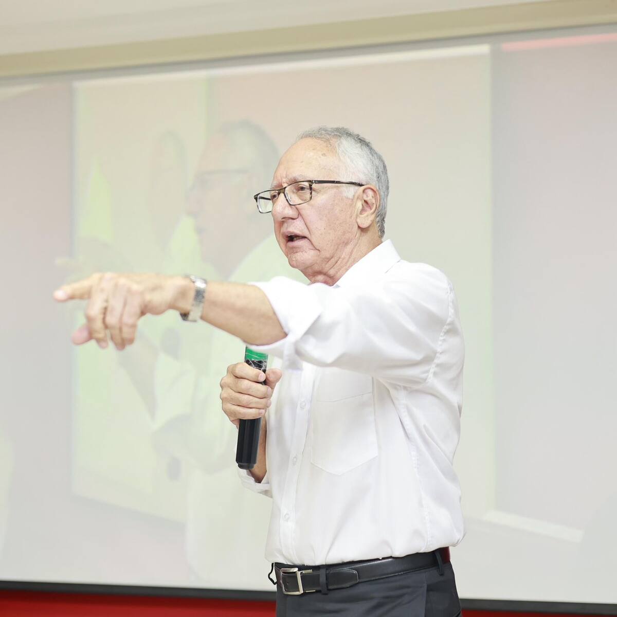 Ministro Jaramillo defendió dudas de Petro y recordó irregularidades que afectaron al Pacto en 2022