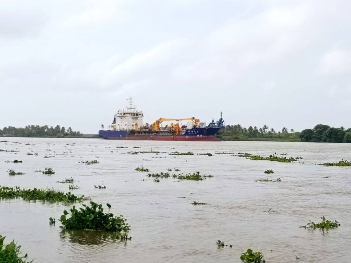 Baja otra vez el calado y desvían buques en el puerto de Barranquilla