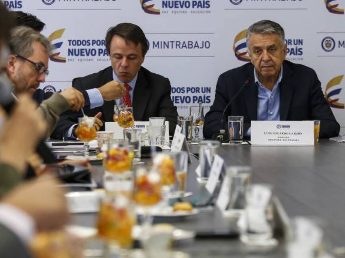 Haremos lo posible por un acuerdo en el salario mínimo: CGT