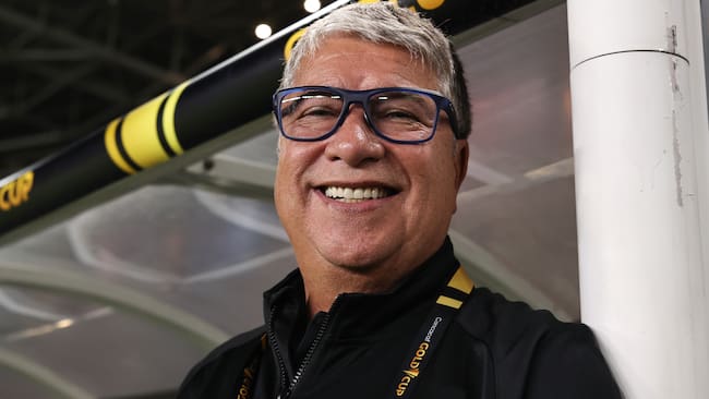 Bukele arma la polémica en El Salvador: “Sacar al Bolillo Gómez de la Selección sería retroceder”