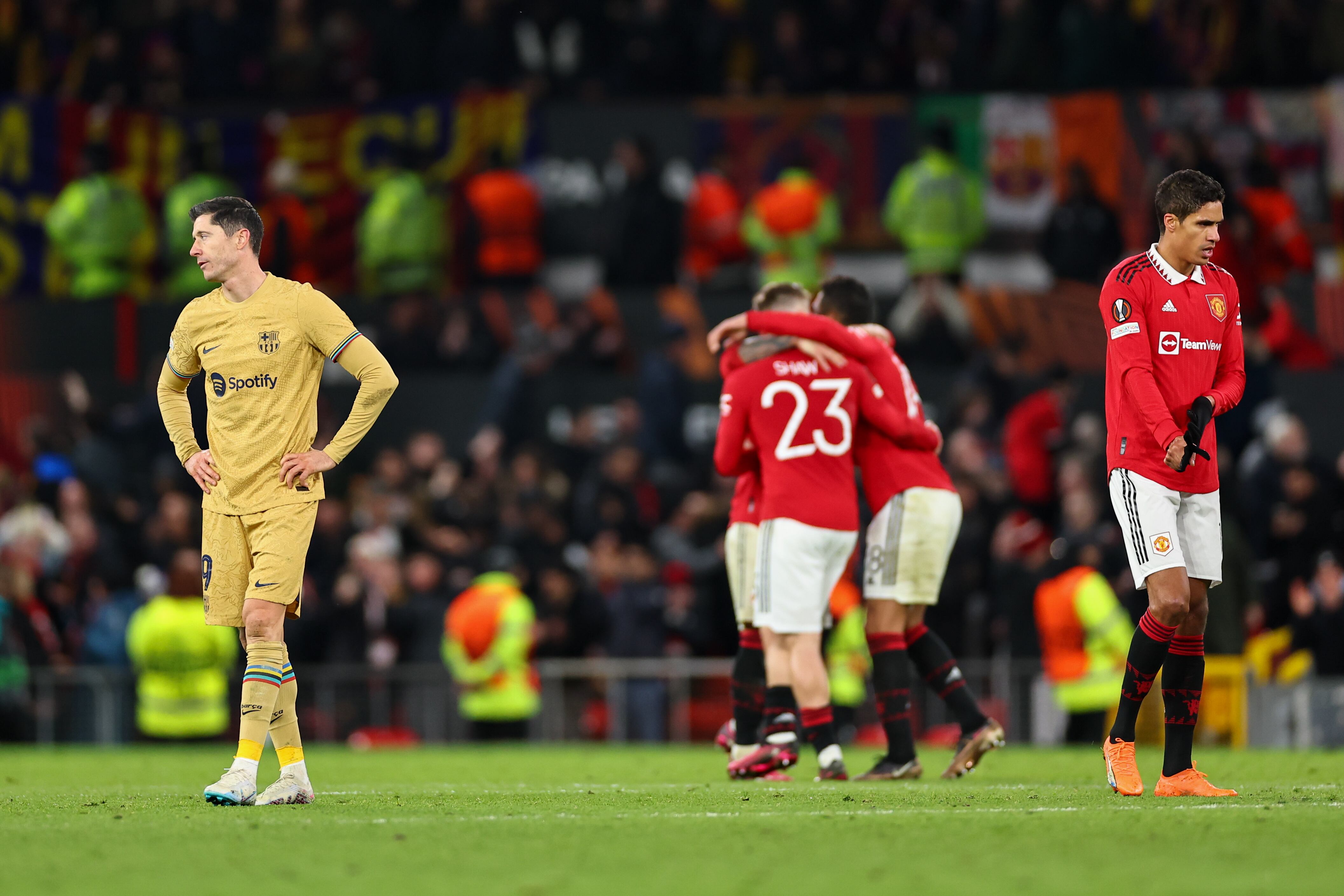 MANCHESTER, ENGLAND - FEBRUARY 23: A dejected Robert Lewandowski of FC Barcelona at full time during the UEFA Europa League knockout round play-off leg two match between Manchester United and FC Barcelona at Old Trafford on February 23, 2023 in Manchester, United Kingdom. (Photo by Robbie Jay Barratt - AMA/Getty Images)