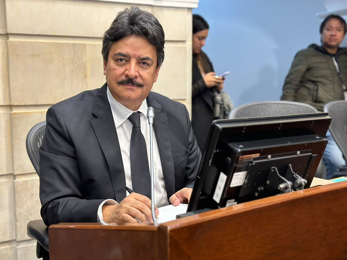 Tarifas de energía eléctrica y un salvavidas para los cafeteros: Carlos Julio González