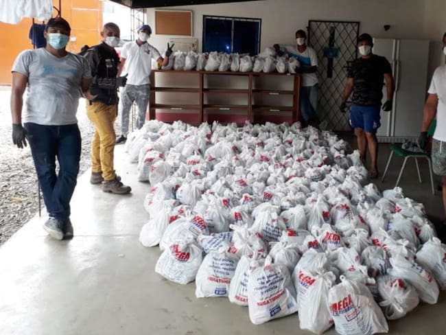 480 familias de Cartagena recibirán 980 mercados con una donación de SACSA