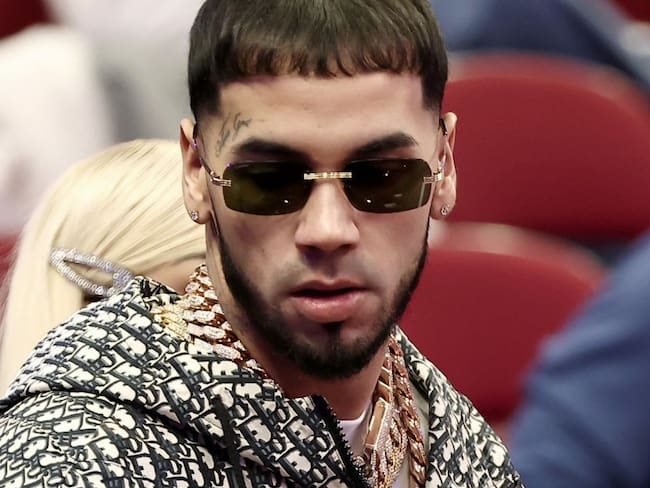 Mujer asegura que está embarazada de Anuel AA