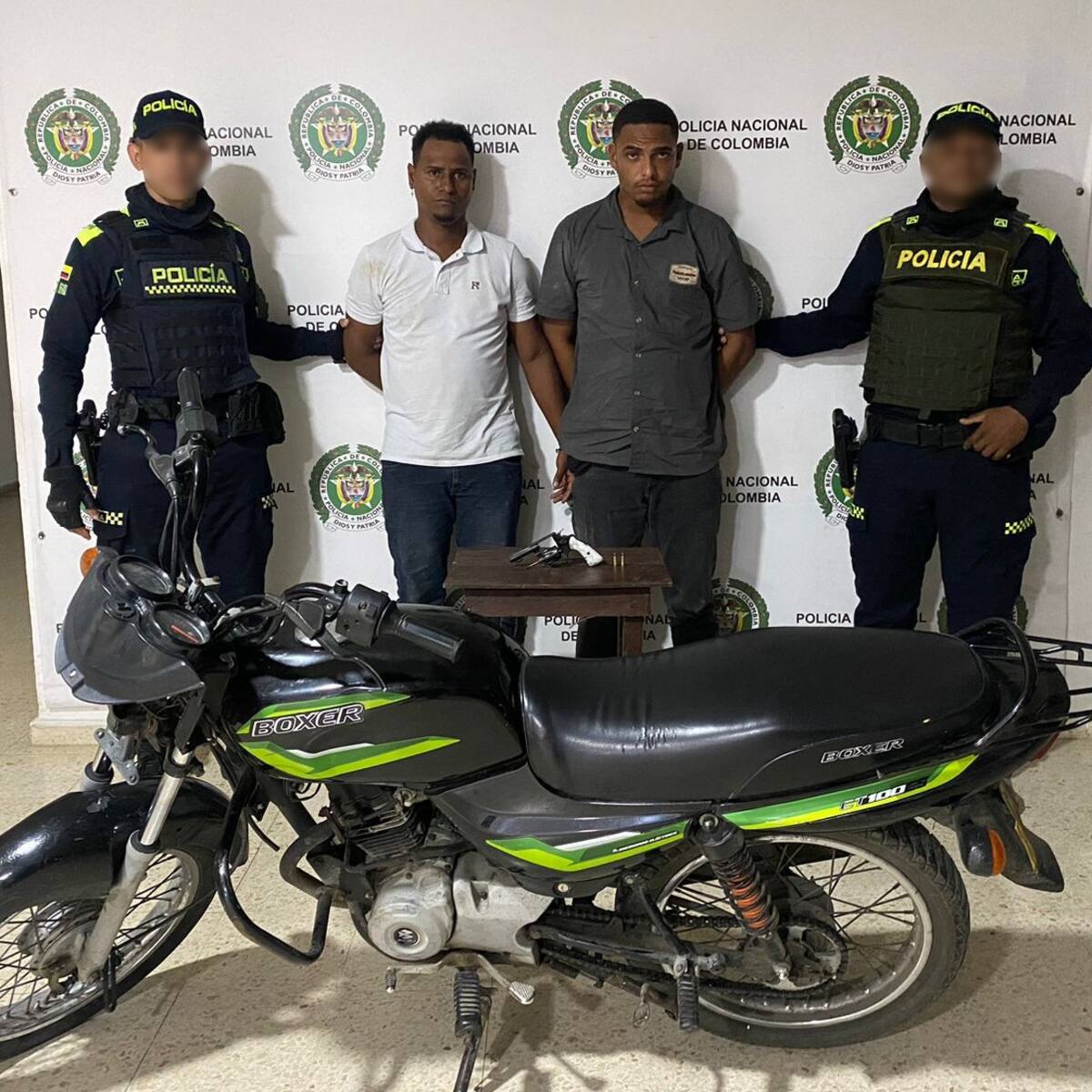 Redada contra el hurto en diferentes sectores de la ciudad: Cuatro capturados y tres armas