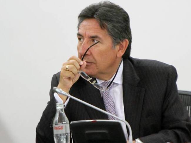 Competencia para investigar a Uribe es de la Corte Suprema: Néstor H. Martinez