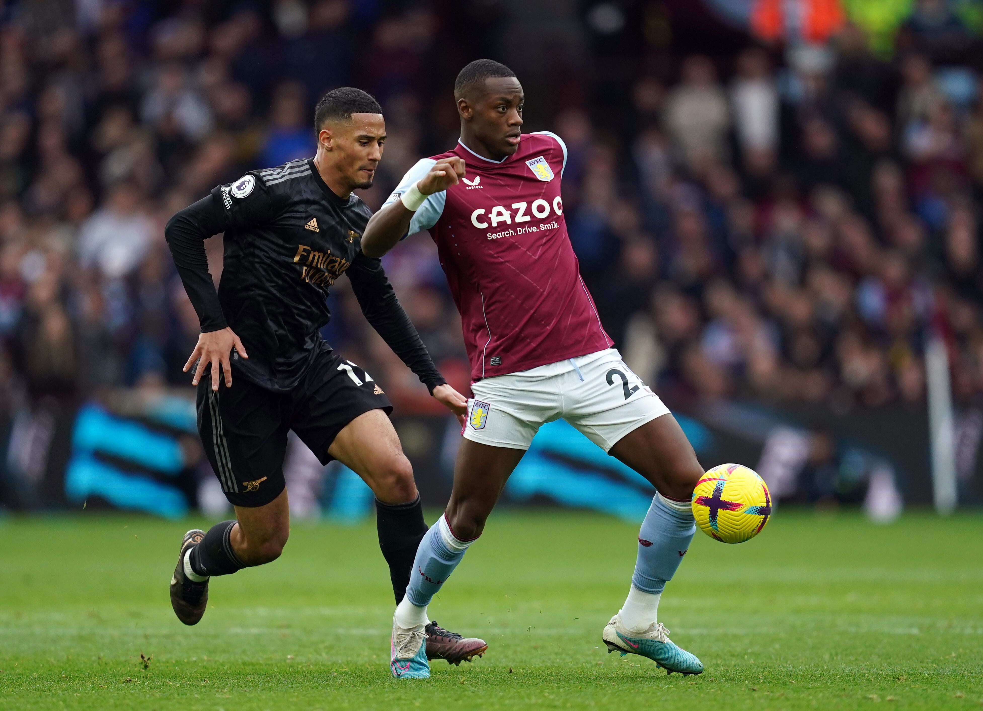 Jhon Jader Durán jugó en la derrota del Aston Villa frente al Arsenal. (Photo by Nick Potts/PA Images via Getty Images)