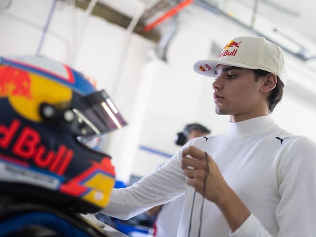 Sebastián Montoya: “Tener el casco de Red Bull significa estar haciendo un impacto”