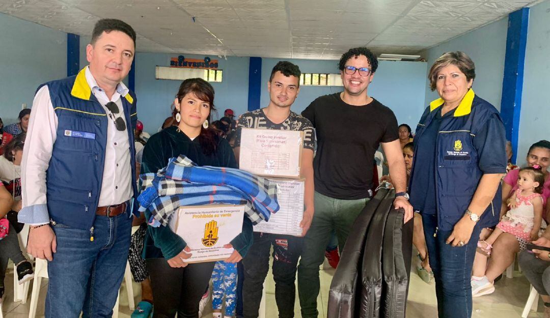 Las ayudas constan de mercados, kit de aseo, cocina, colchonetas, frazadas y láminas de zinc a familias damnificadas por la temporada de lluvias.