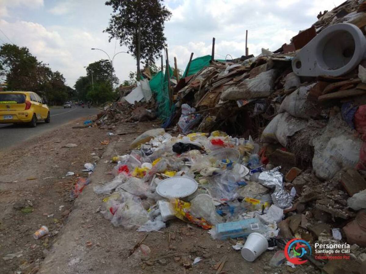 Tres días de plazo para retirar escombros de la 50