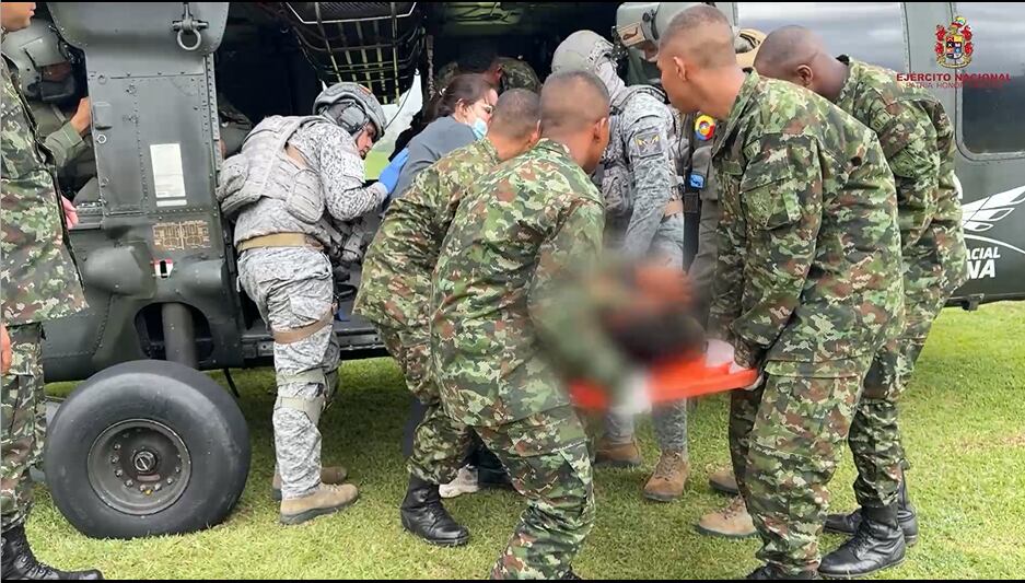 Soldados heridos evacuado a Medellín- foto video Cuarta Brigada del Ejército