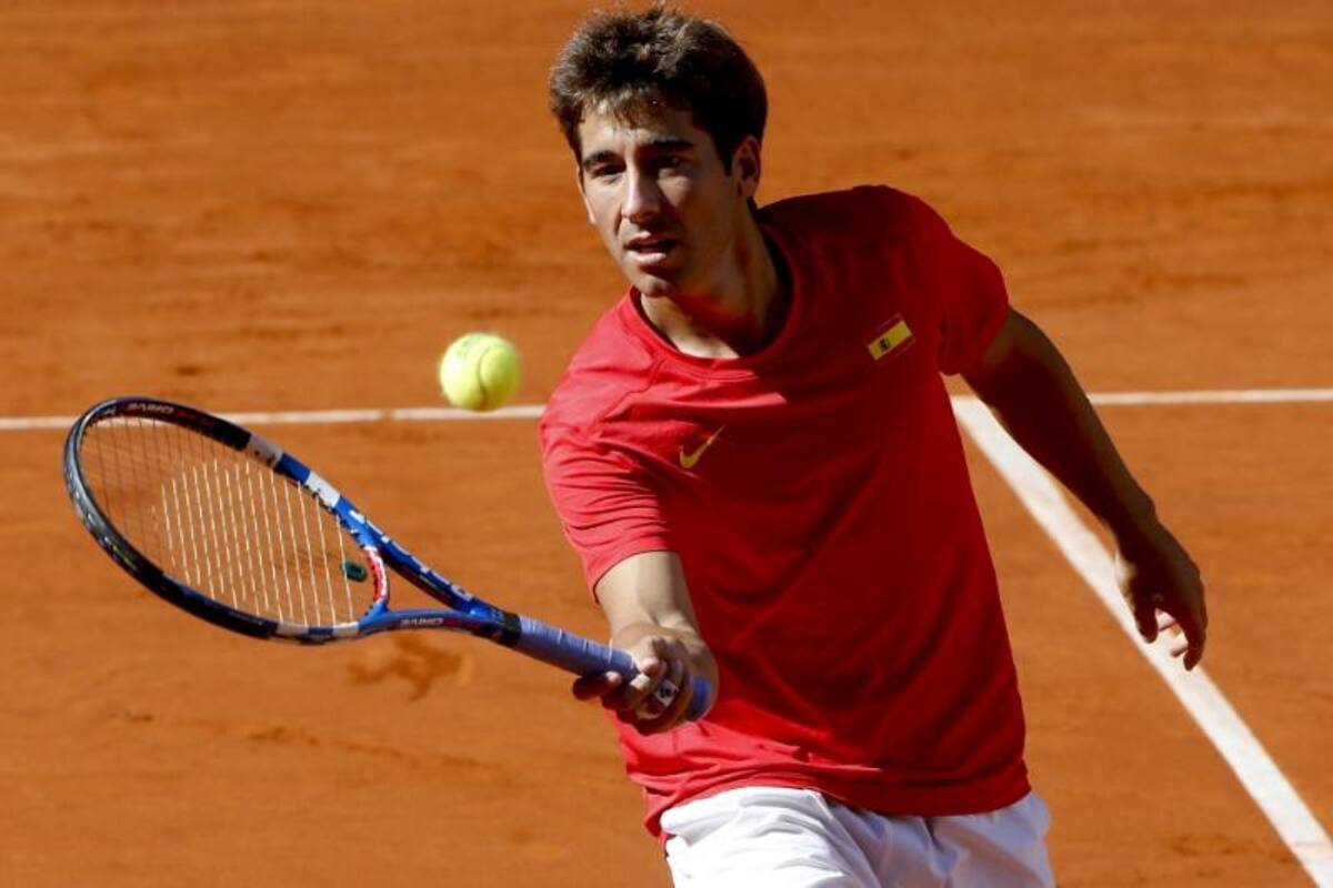 El equipo español entrenó bajo la dirección de ALex Corretja  en la Caja Mágica de Madrid para preparar la eliminatoria por la permanencia en el Grupo Mundial de Copa Davis que disputará frente a Ucrania este fin de semana.