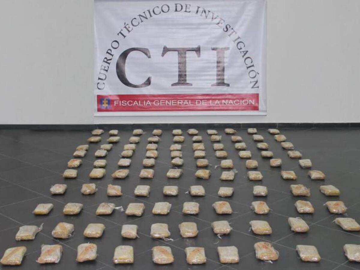 100 paquetes de marihuana eran transportados en una grúa