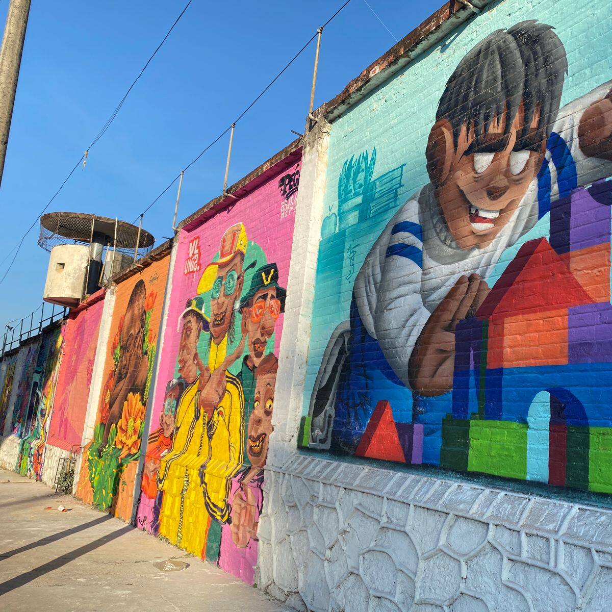 Fachada de la cárcel Modelo ahora es una galería de arte al aire libre
