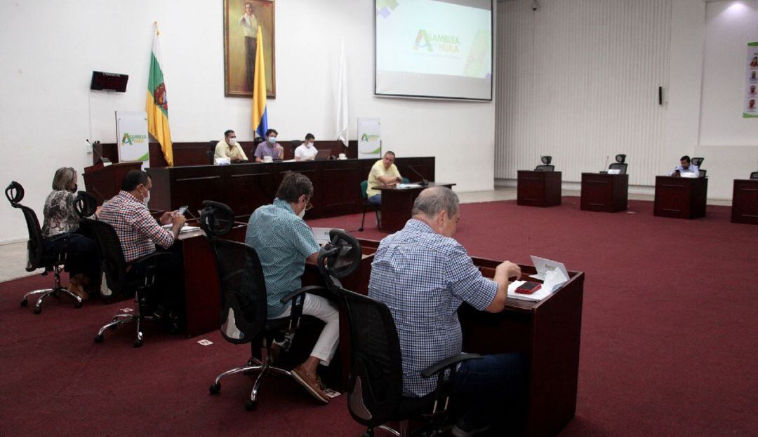 Asamblea del Huila aprobó 45 mil millones al Gobierno Regional.