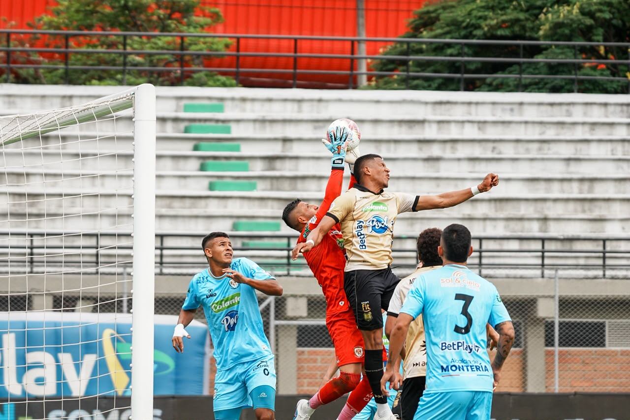 Jaguares cayó 2-0 en su visita a Águilas Doradas / Colprensa.
