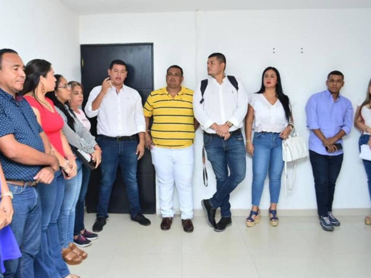 Hasta la silla se llevó el alcalde saliente de Puebloviejo, Magdalena