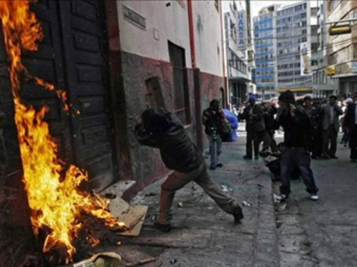 Principal sindicato en Bolivia declara huelga contra Morales