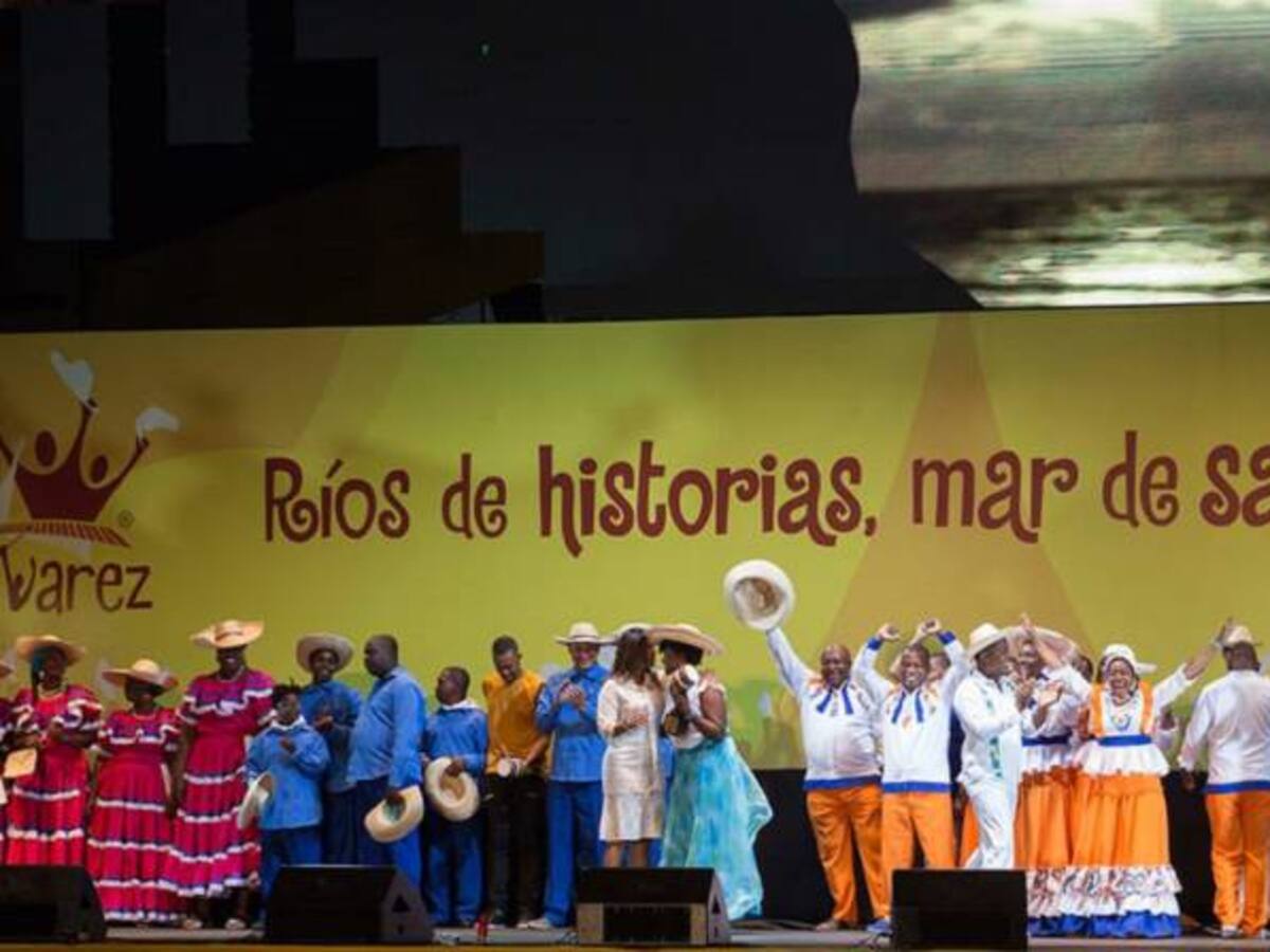 Con "viche" y "bombo", cerró el Petronio Álvarez