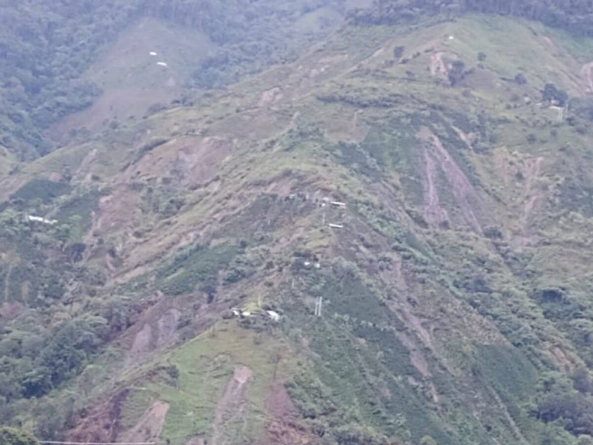 Creciente del río Amoya en Chaparral origina emergencias el sur del Tolima