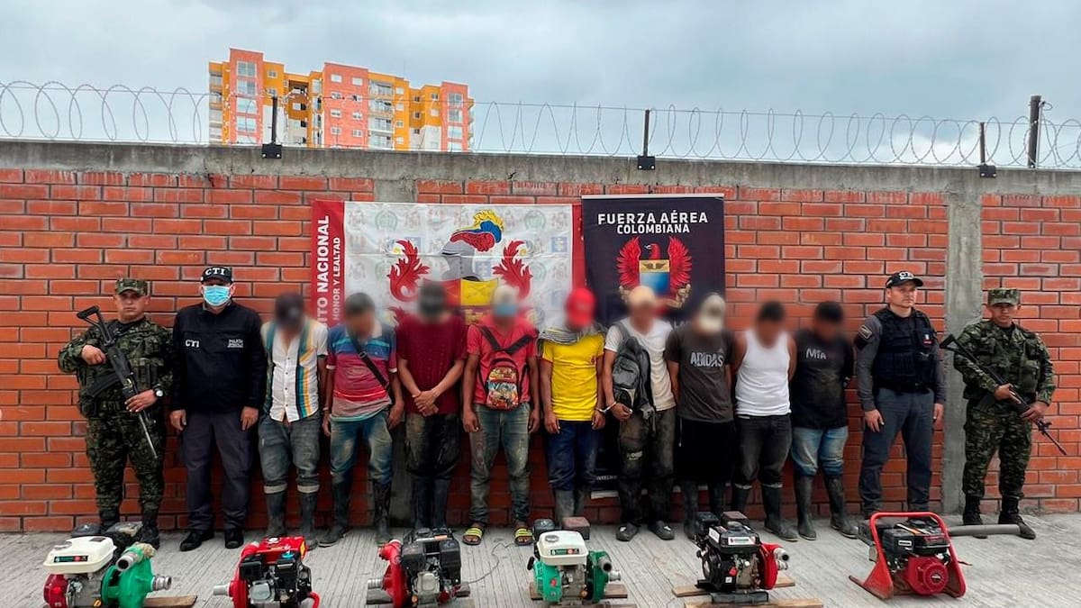 Por explotación ilícita de yacimiento minero, capturan nueve personas en el Huila