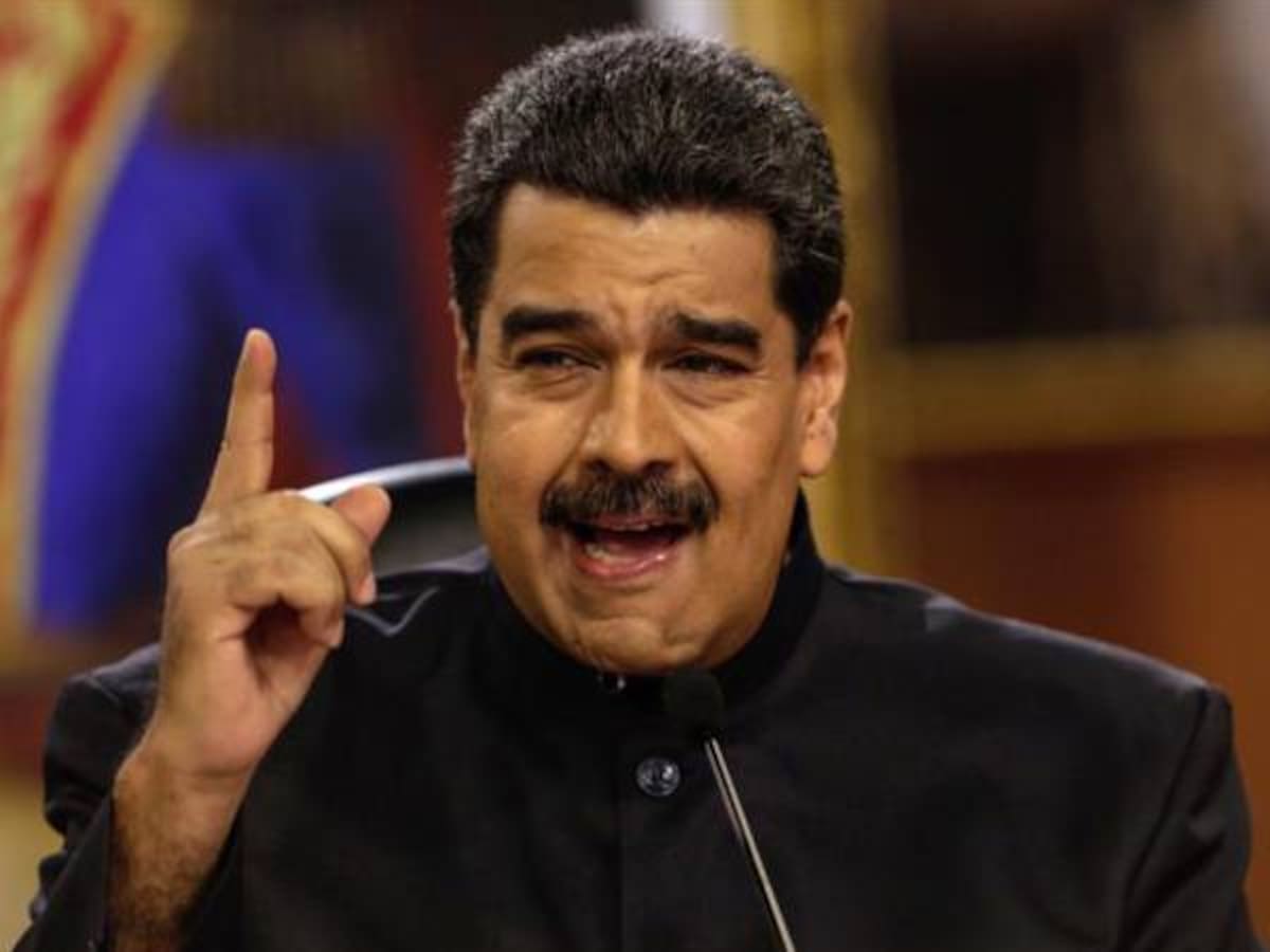 Maduro propuso criar y consumir conejos para evitar escasez de carne