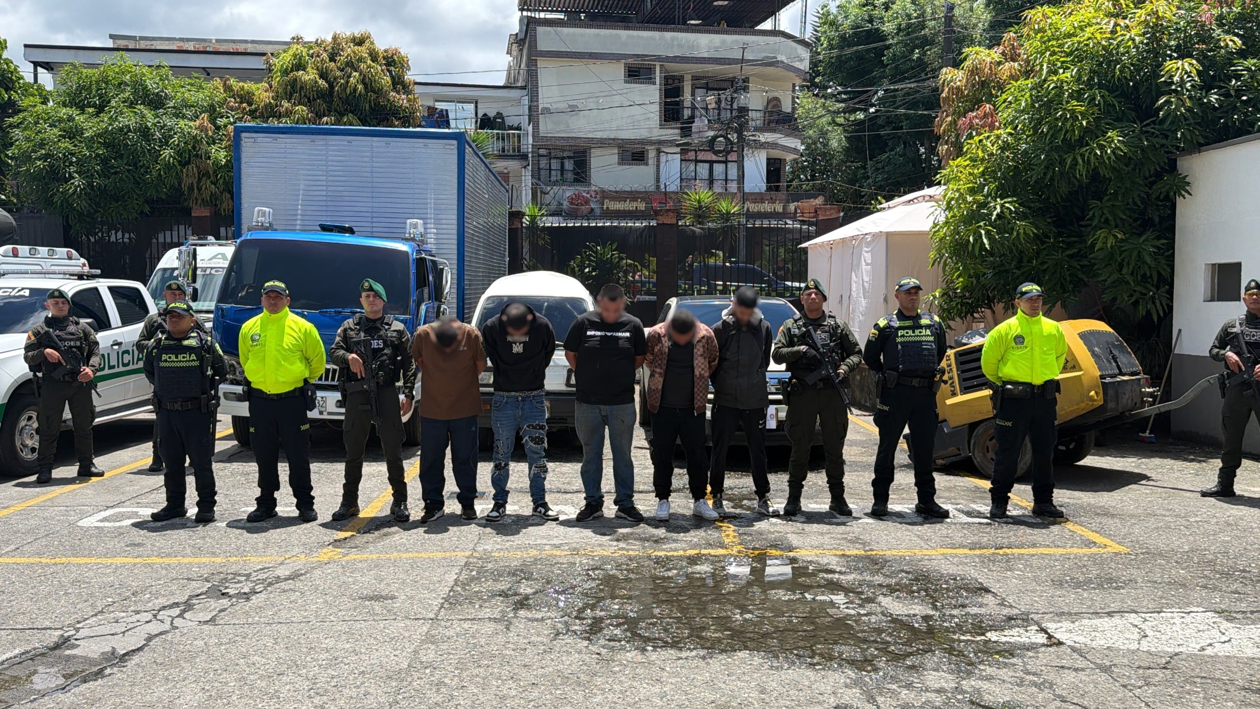 Cayeron cinco señalados de robar maquinaria industrial avaluada en $200 millones en Risaralda. Foto: Policía metropolitana de Pereira.