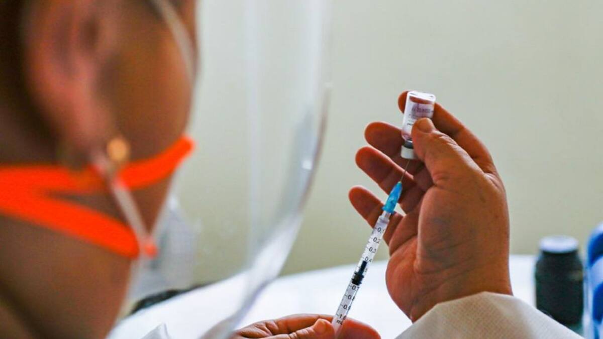 Deshabilitan dos puntos de vacunación COVID en Manizales