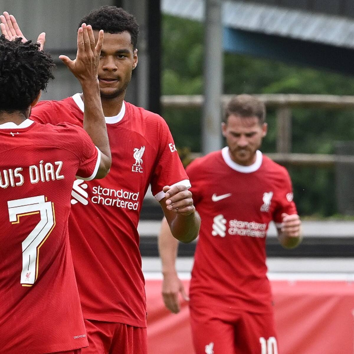 Luis Díaz marca su primer golazo con el Liverpool en la pretemporada
