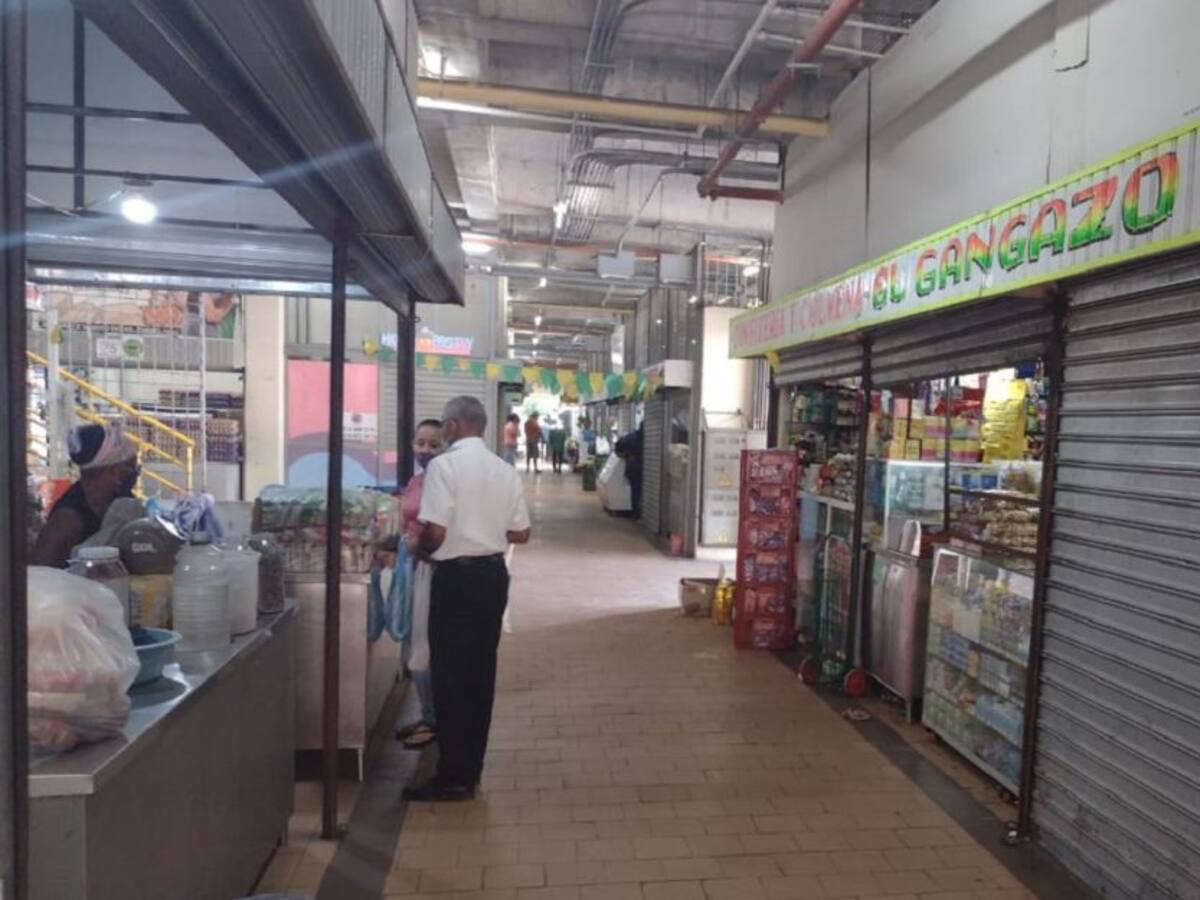 Comerciantes del mercado Santa Rita esperan inversión del Distrito