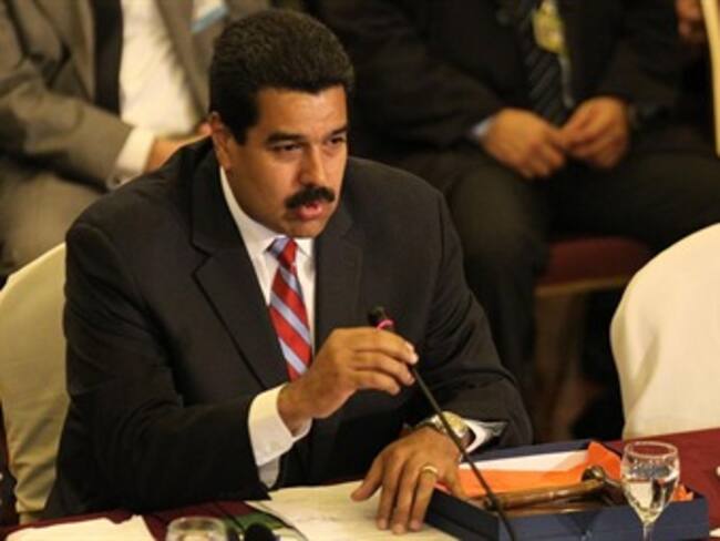 Creemos en Colombia como proyecto de paz y en la convivencia pacífica bilateral: Maduro