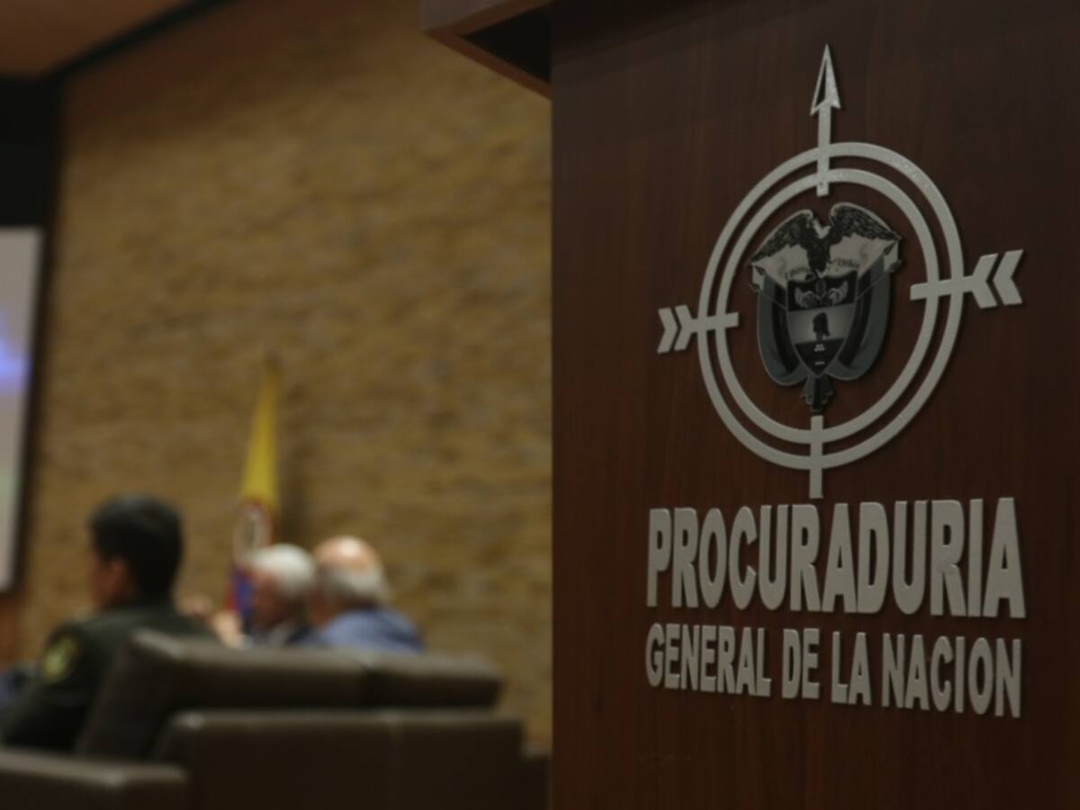 A juicio disciplinario ex secretario del Sena y la expresidente de 472