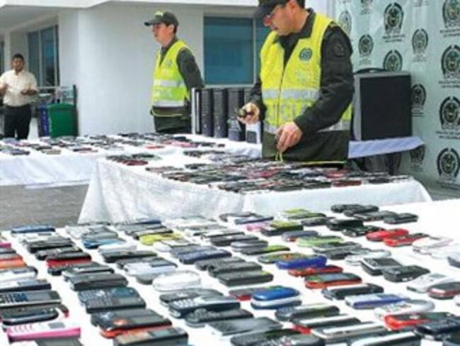 Interpol discutirá forma de enfrentar el tráfico de celulares robados