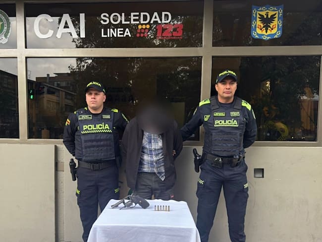 Persecución en Bogotá: presunto ladrón intento huir con un arma de fuego