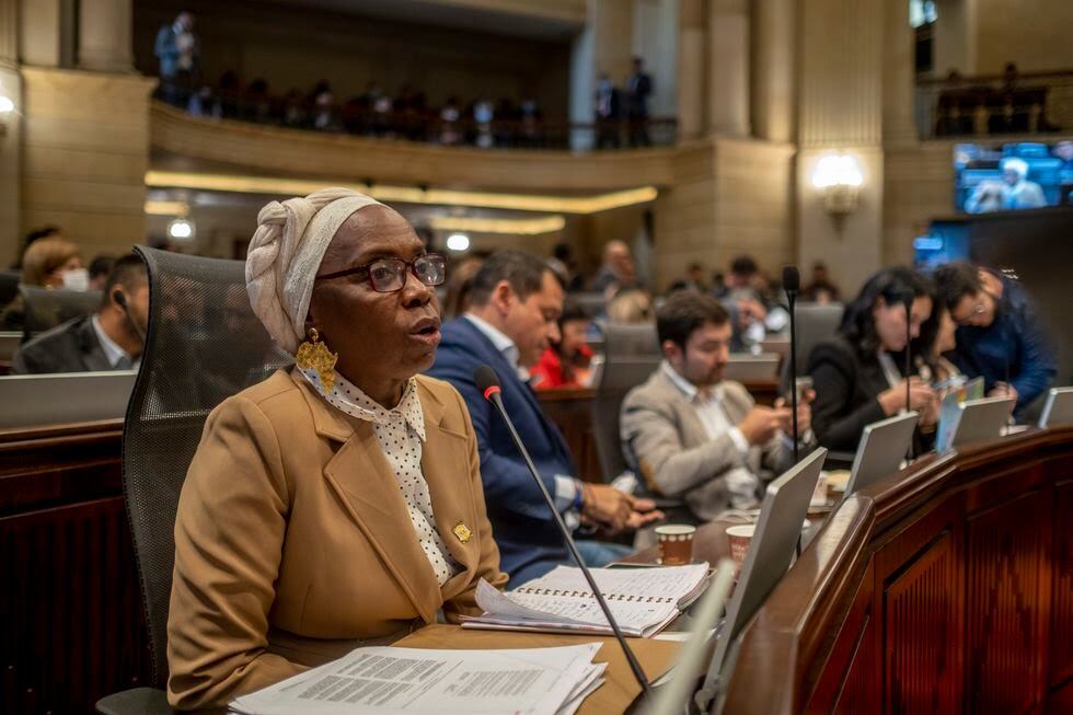 Cha Dorina Hernández