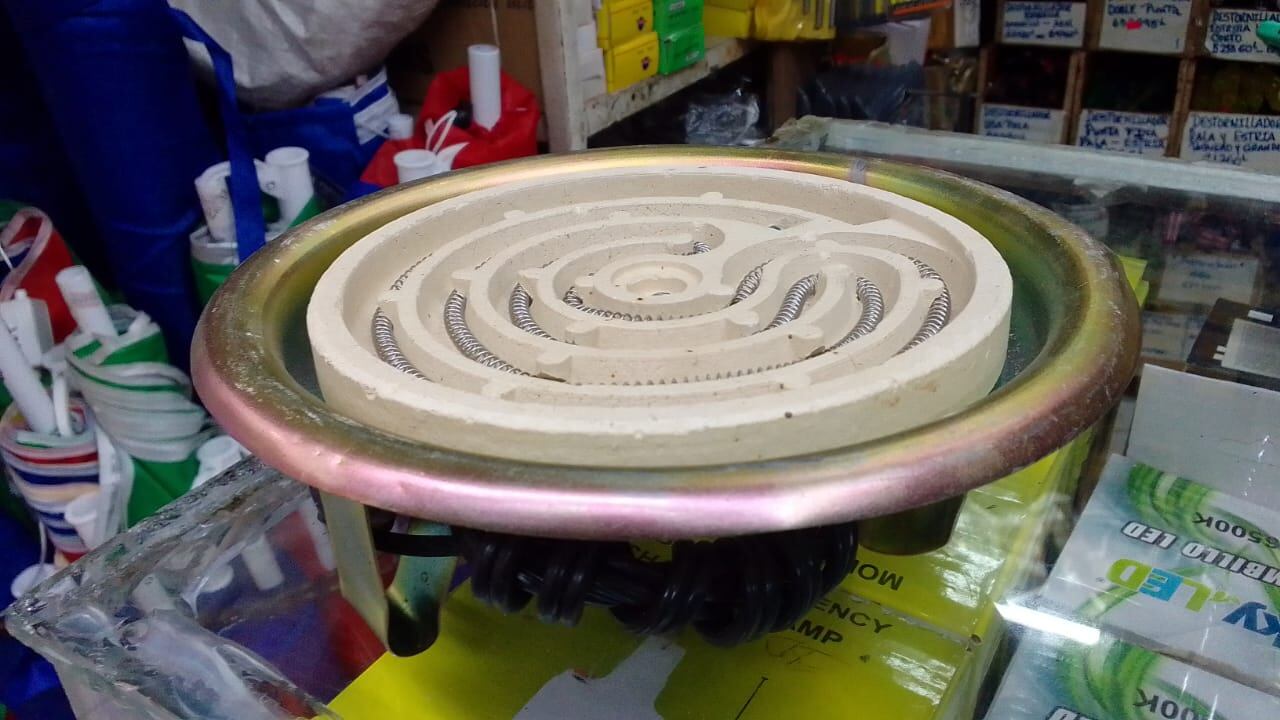 Reverbero eléctrico, alternativa ante ausencia de gas naturalFoto: Jhon Hidalgo