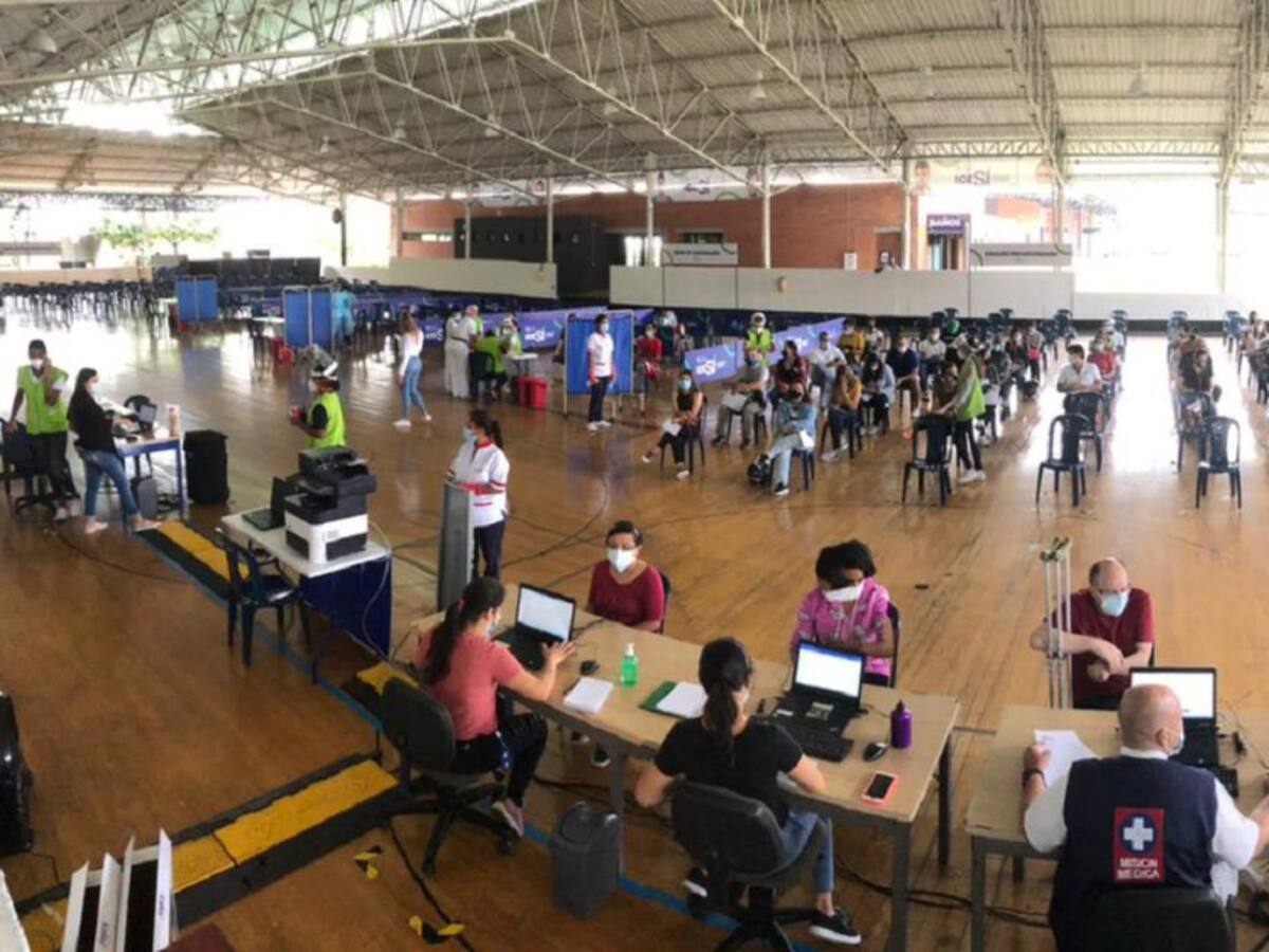 Icesi abre megacentro de vacunación contra COVID-19