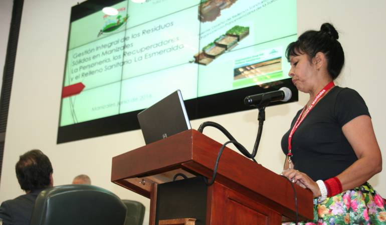 Personera de Manizales, Tulia Helena Hernández