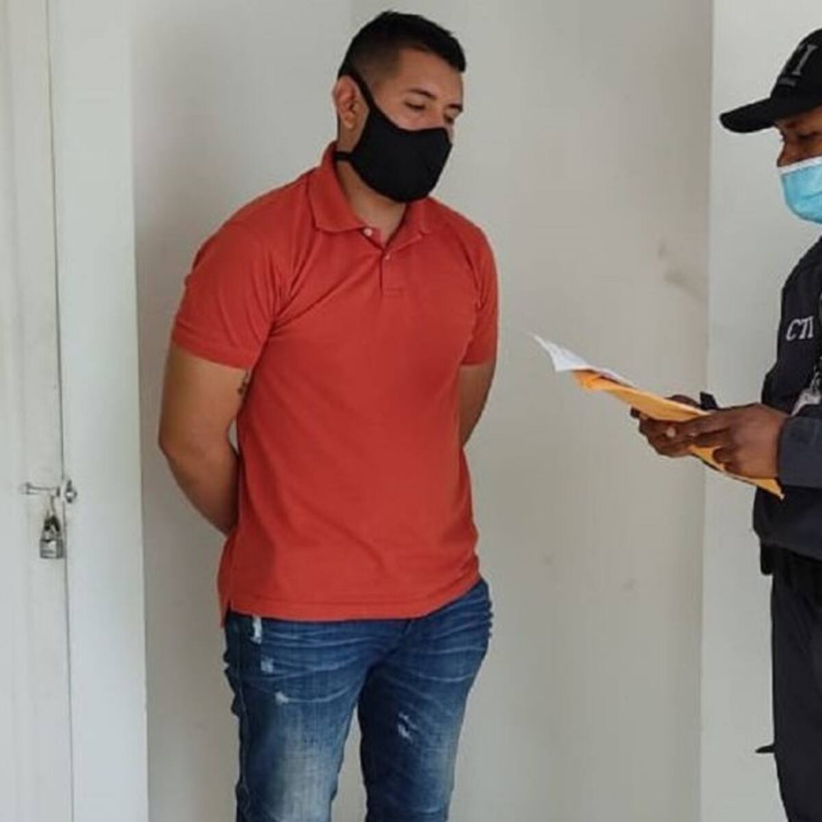 Cárcel para Policía que asesino a subcomandante en asalto en El Cairo
