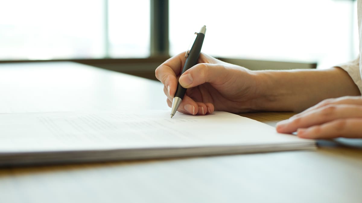 ¿Va a arrendar directamente? Esto es lo que no puede faltar en el contrato de arrendamiento
