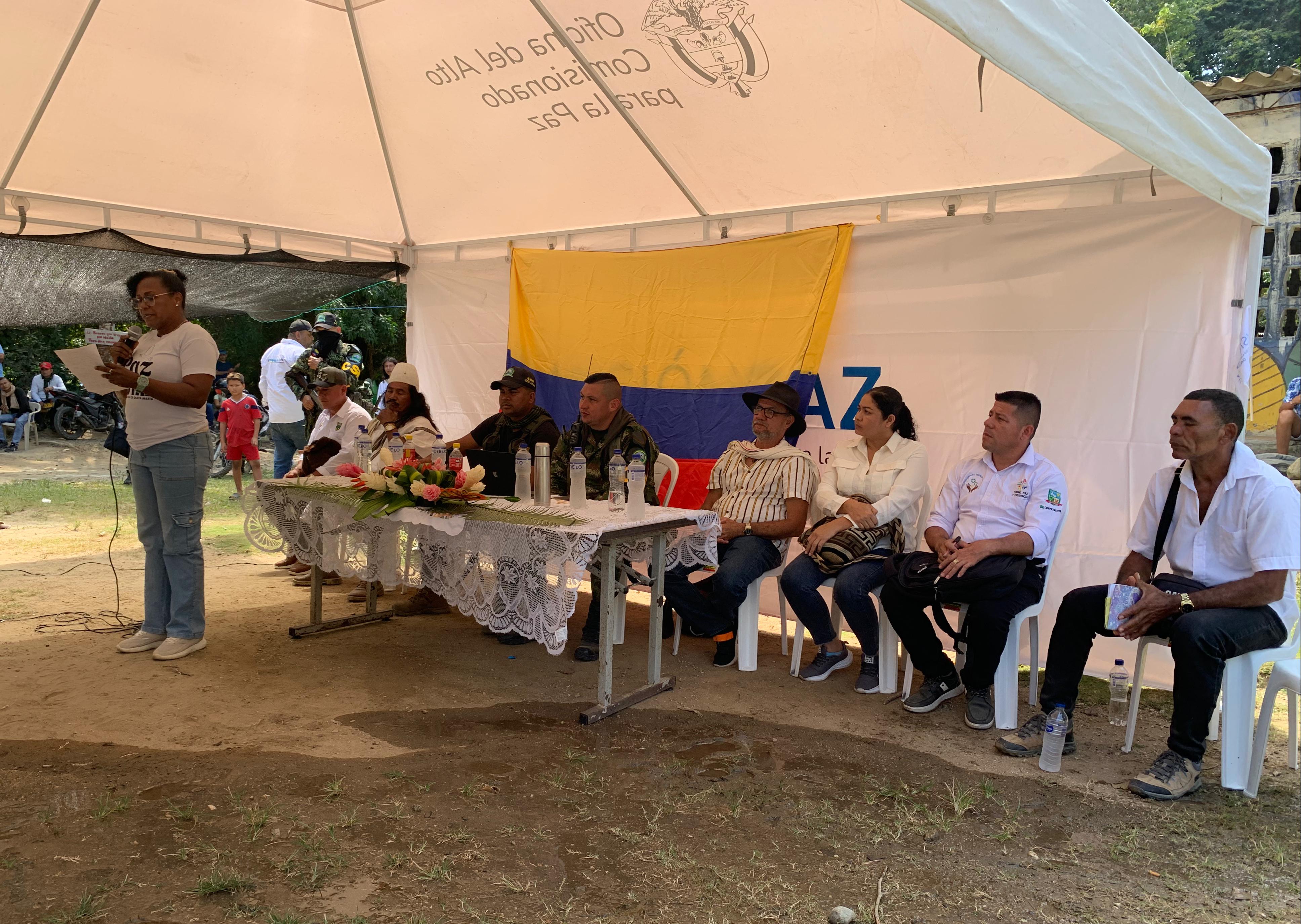 Miembros de las ACSN, comunidades indígenas, líderes sociales y presidentes de JAC afirman que quieren la paz en la Sierra Nevada . Caracol Radio
